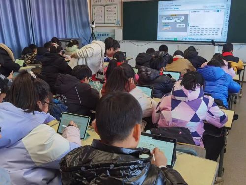 老师们的这些助手，让崇明教育有了新气象1.jpg