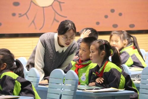 老师们的这些助手，让崇明教育有了新气象2.jpg