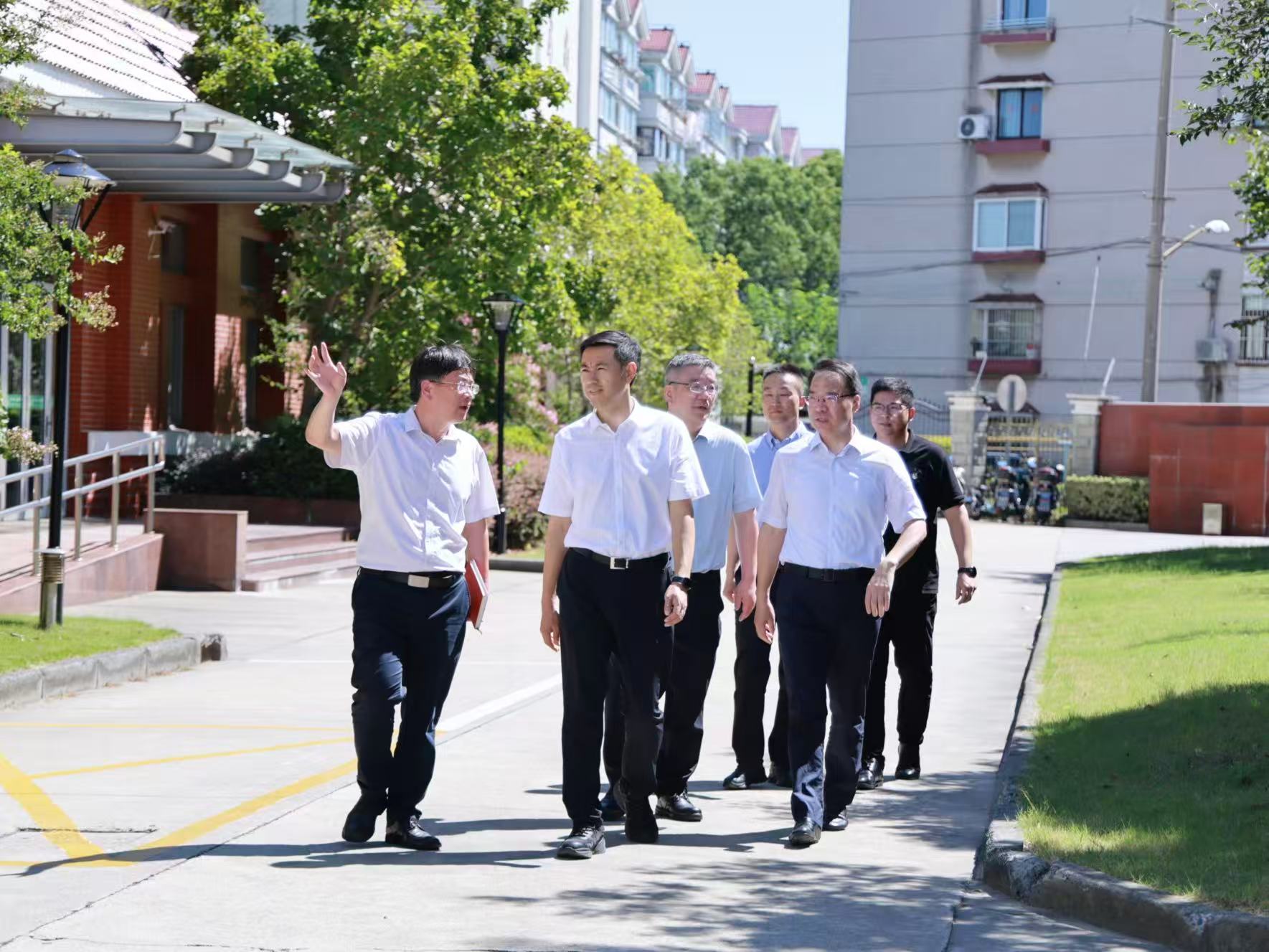 e08da460f51461f5d5695ef688b223ab.jpg e08da460f51461f5d5695ef688b223ab.jpg