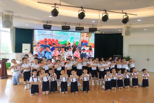 崇明孩子家门口快乐入园5.jpg