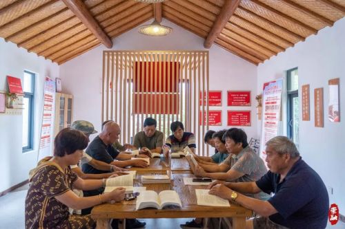 办实事 解民忧——家门口的“庭院课堂”，送课上门喽！3.jpg