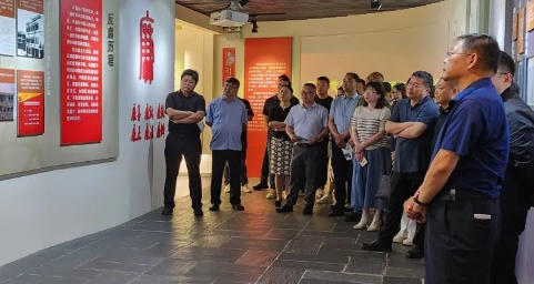 家镇开展廉政警示教育.jpg