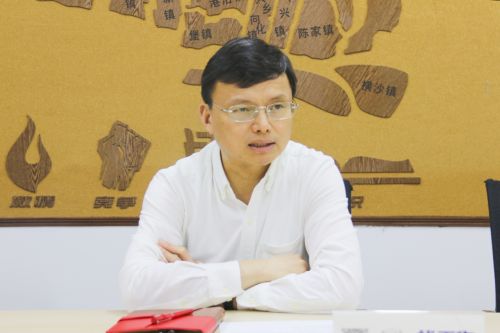 让群众享受到便捷高效的就业服务，缪京开展主题教育“四百”大走访2.jpg