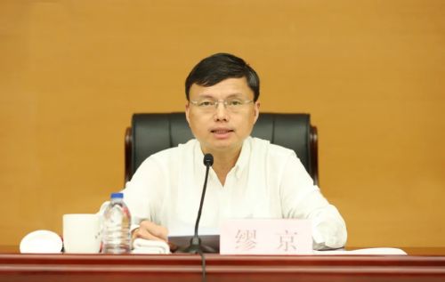 把城市建设成为高品质生活的空间，崇明区城市更新推进会议举行2.jpg