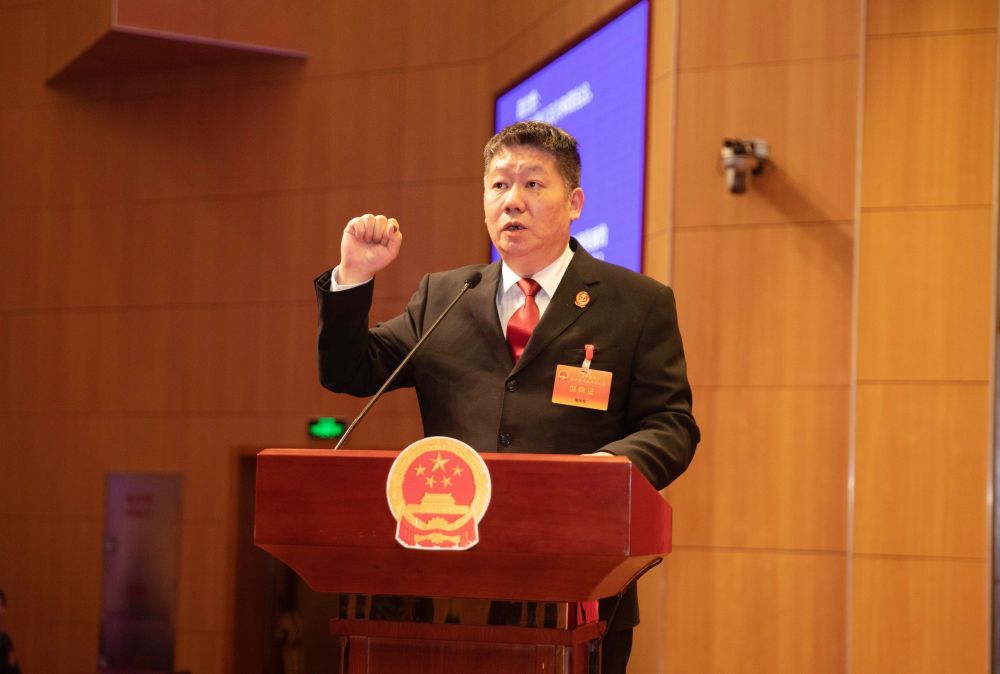 区二届人大五次会议胜利闭幕4.jpg