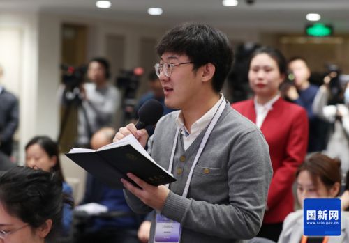 国新办举行加快推进知识产权强国建设、有效支撑创新驱动发展——国务院政策例行吹风会4.jpg
