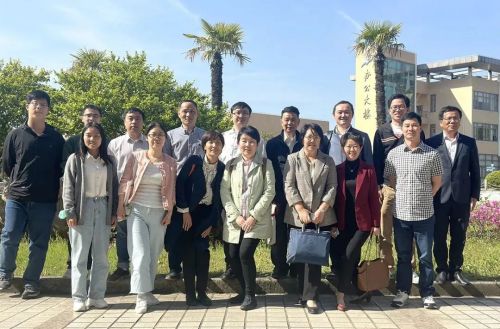 【教育改革】技术融合 方式变革 ——上海市中小学教学数字化转型交流展示活动（高中数学崇明专场）12.jpg
