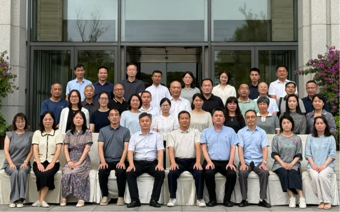 区教育局召开2025学年援滇支教工作总结暨2026学年启动会议