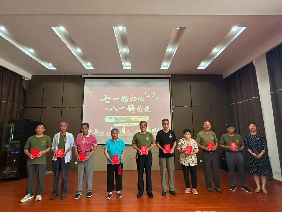 新河镇开展“八一”系列拥军优属活动