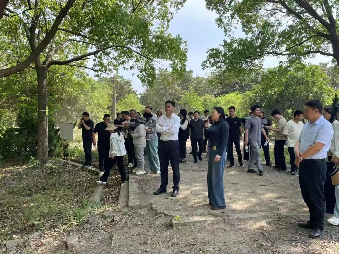 建设镇召开“崇明鲜品·一垄地”项目现场推进会