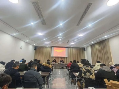 竖新镇召开垃圾分类专项培训会