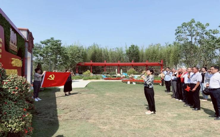 身临其境，学思践悟——崇明区司法局党组在行走中学习党史，点亮初心