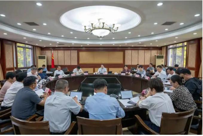 推动水务海洋“十五五”规划落地见效……今天的区政府常务会议研究了这些重要事项