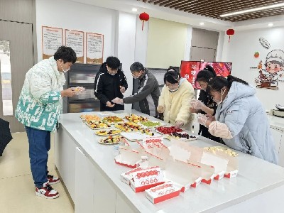 港沿镇三阳机构开展喜迎元旦系列活动