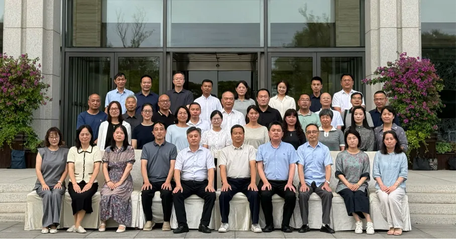 区教育局召开2025学年援滇支教工作总结暨2026学年启动会议