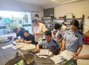 区农业农村委开展“中秋”“国庆”期间农产品质量安全监管暨承诺达标合格证规范开具专项检查