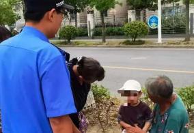 铁腕护秩序 温情暖民心