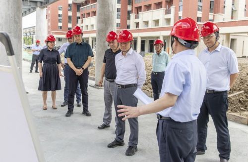 20230802100508025507.jpg 用情办好民生实事,持续狠抓重大项目,坚决守牢安全底线!区领导调研本区实事项目和重点工程推进情况1.jpg