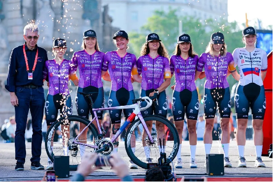 贝粉克-伊马特拉-邦焦安尼车队：以速度与梦想，书写女子自行车的力量之美593.png