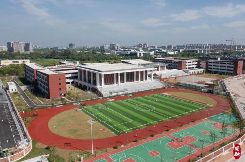 李峻走访检查新学校建设启用及开学准备情况1.jpg