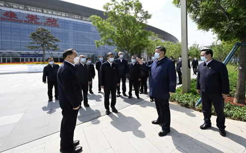 习近平在河北雄安新区考察并主持召开高标准高质量推进雄安新区建设座谈会3.jpg