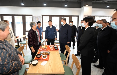 习近平在河北雄安新区考察并主持召开高标准高质量推进雄安新区建设座谈会6.jpg