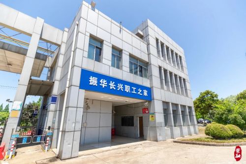 揭牌成立！为崇明打工人解决急难愁盼问题5.jpg