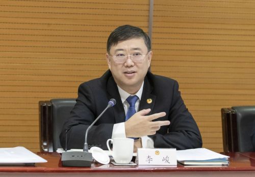 李峻参加政协分组会议讨论政府工作报告1.jpg