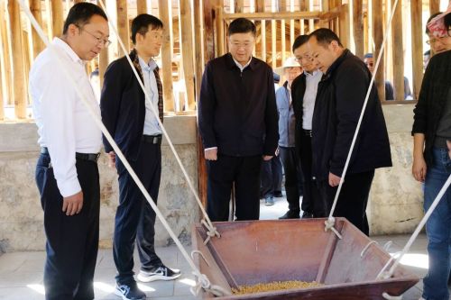 共话情谊、共谋发展，崇明区党政代表团赴临沧考察东西部协作工作1.jpg