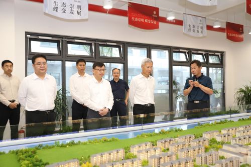 共话情谊，共谋发展！北京市平谷区党政代表团来崇考察3.jpg